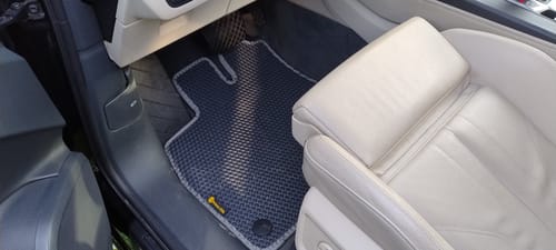 Customer photo review of Dywaniki samochodowe na zamówienie - Przód i tył