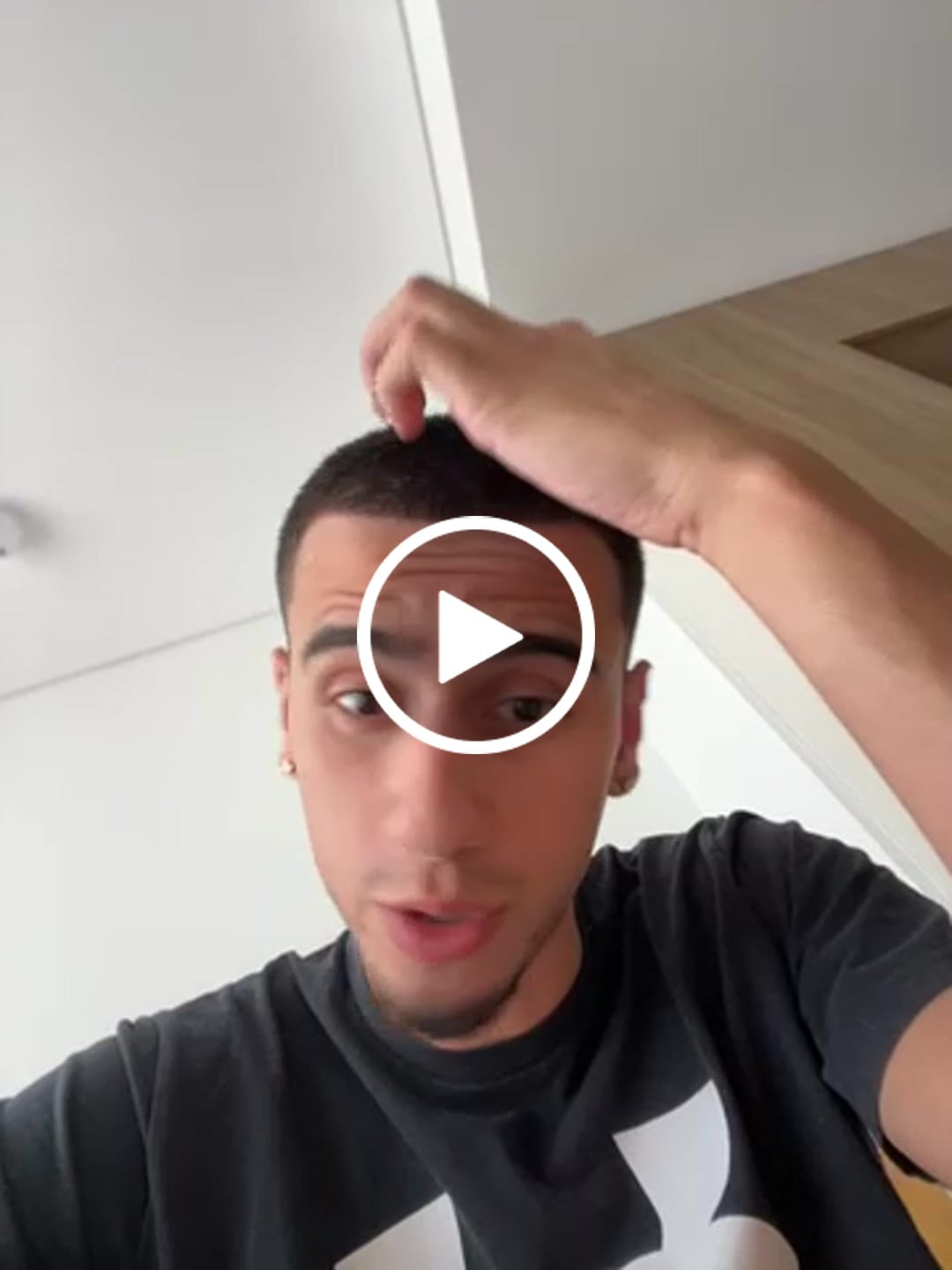 Customer video review of Autograph