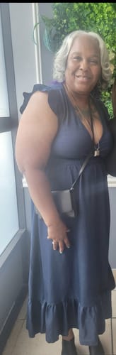 Customer photo review of Luvwin 5x5 Salt And Pepper Glueless Gray Color Pre-Cut Lace Layered Cut Straight Bob Wig 100% Human Hair