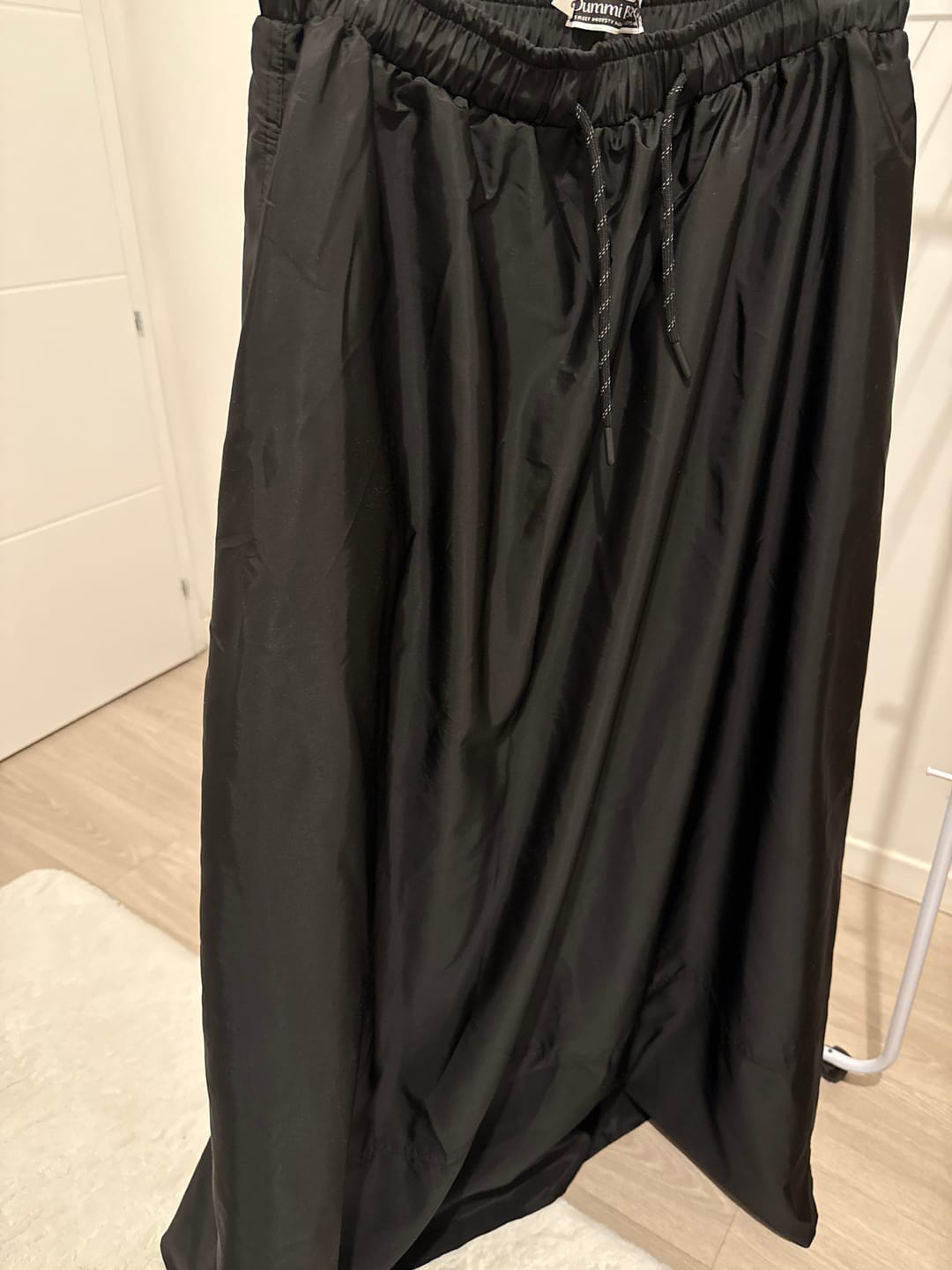 Customer photo review of Jupe coupe-vent doublée « MISTRAL SKIRT » - OUMMI BASICS