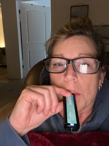 Customer photo review of Breeze Pro Disposable Vape