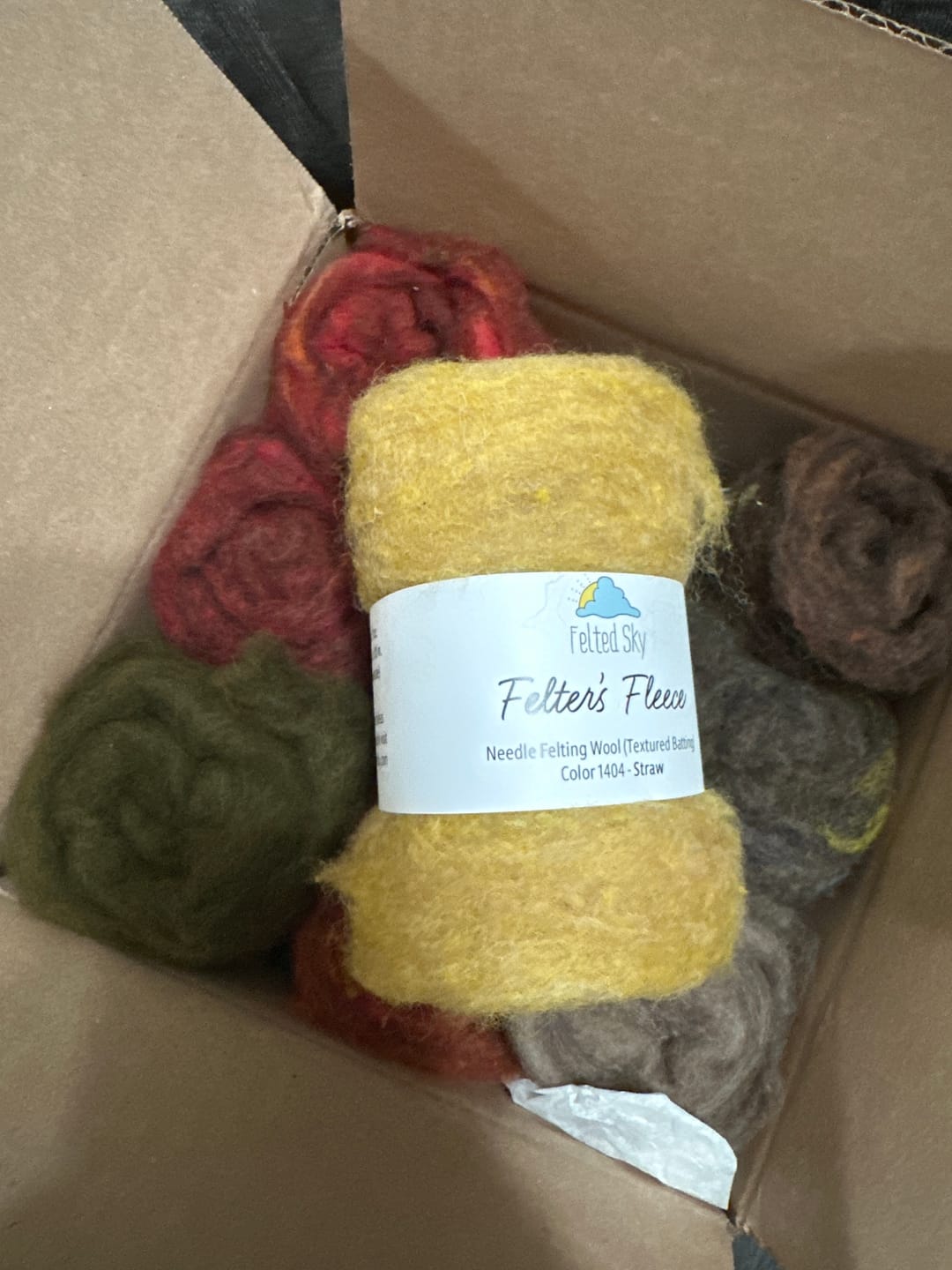 Customer photo review of Straw - 1 oz Felter's Fleece