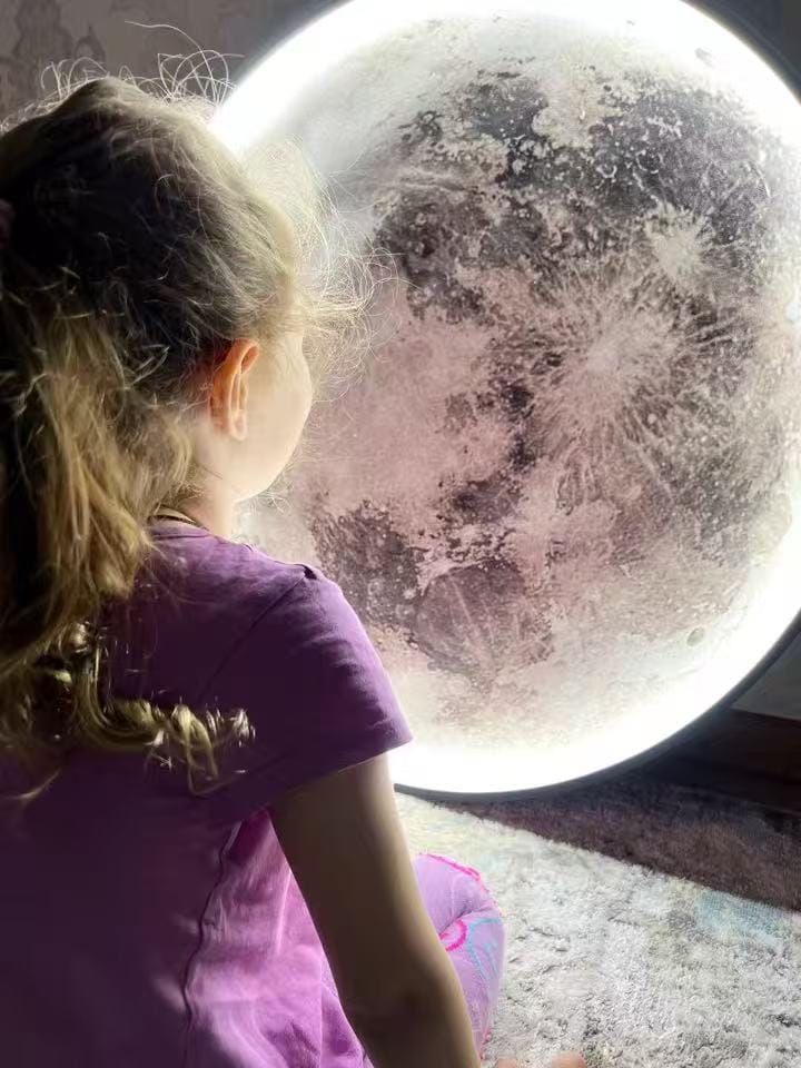 Customer photo review of WOMO Mond/Erde Runde Wandleuchte-WM6102