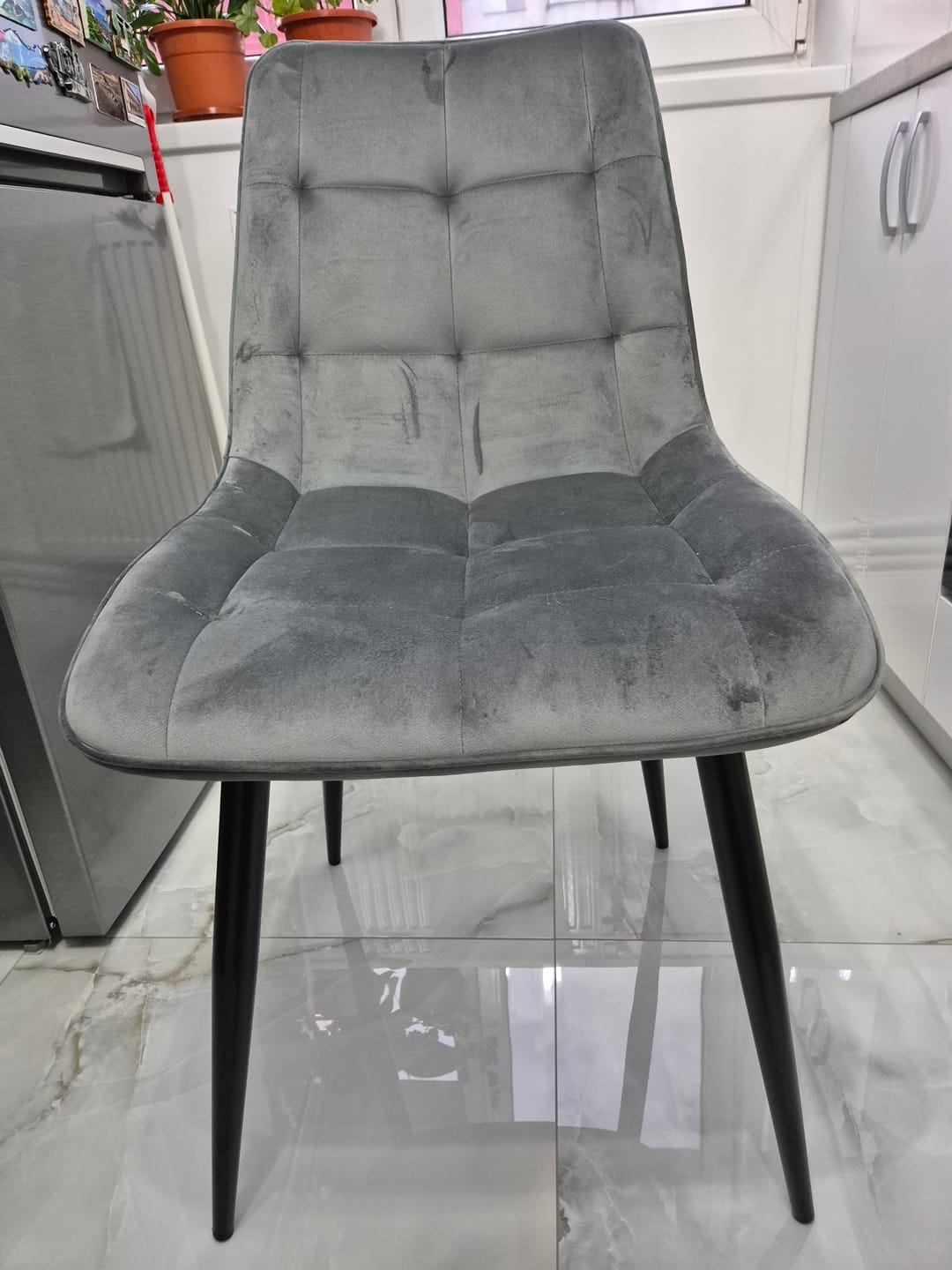 Customer photo review of Scaun CHIC, stofa catifelata gri - Bluvel 14, 50x43x88 cm