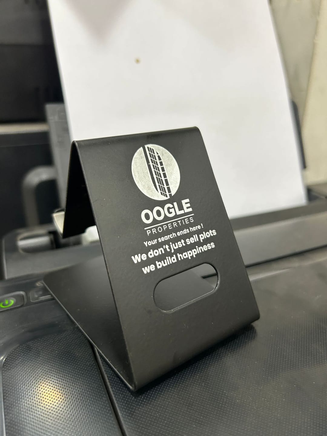 Customer photo review of Premium Mobile Stand | Best for Corporate Gifting | PrintMine.in
