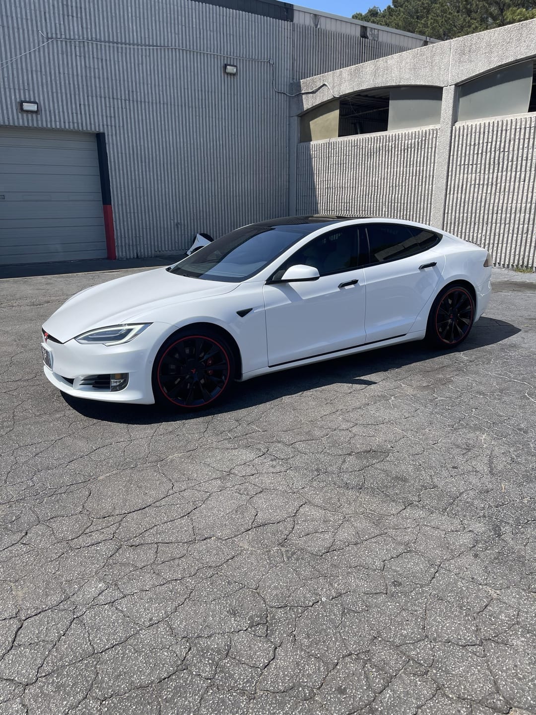 Customer photo review of Aluminum Alloy Wheel Rim Protector Rim Case for Tesla All Models (4 PCS) (2012-2025)
