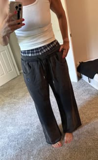 Customer photo review of Aelfric Eden Double Waist Vintage Baggy Sweatpants
