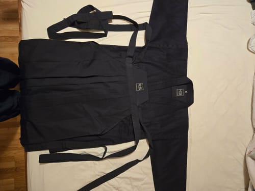 Customer photo review of KendoStar Essentials: Single Layer Cotton Kendogi & Synthetic Hakama Uniform Set