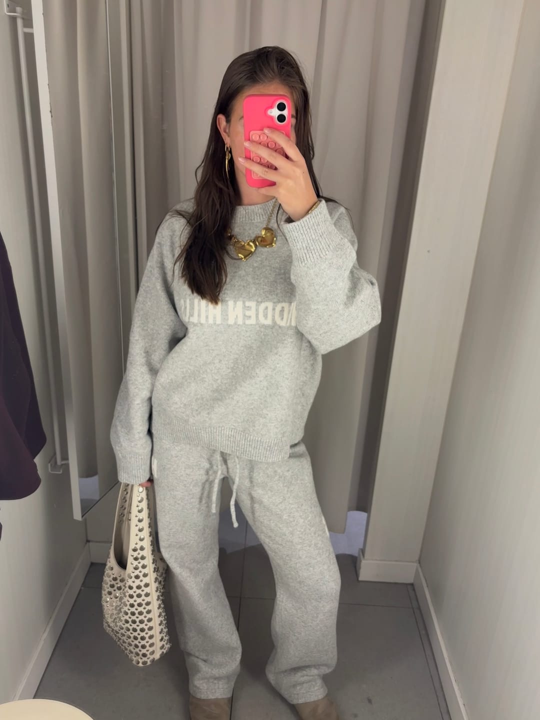 Customer photo review of KNIT SWEATPANTS LIGHT GREY