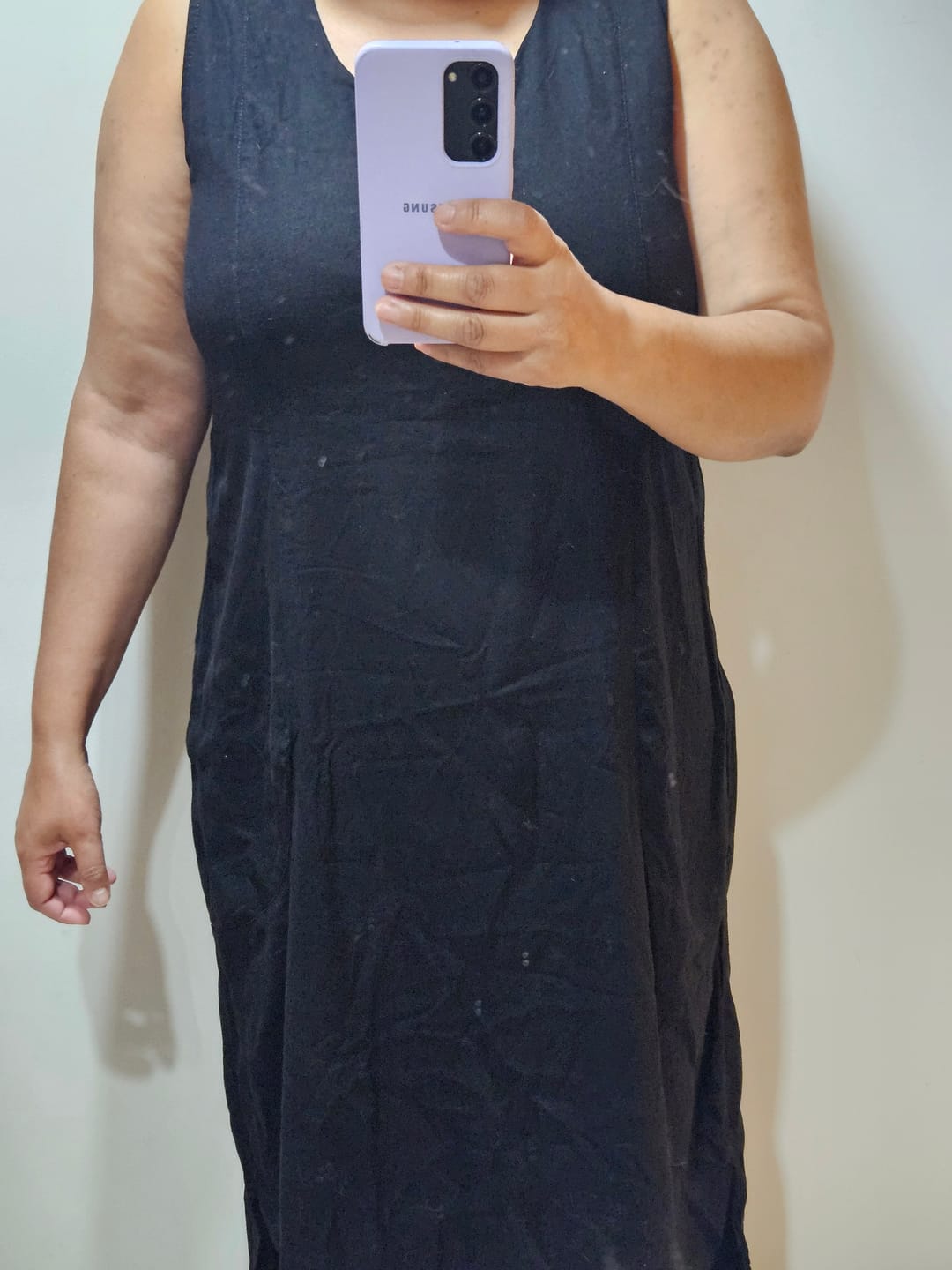 Customer photo review of Vestido Midi Gabiroba Preto