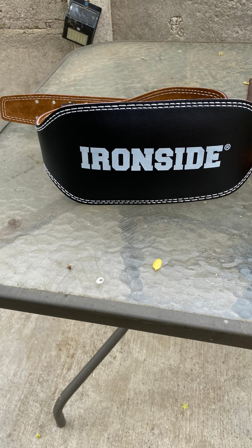 Customer photo review of Cinturón de Levantamiento de Pesas IRONSIDE