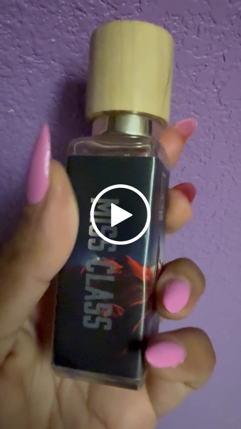 Customer video review of Miss Class