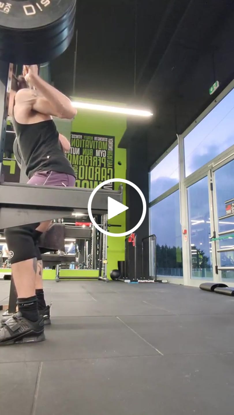 Customer video review of Strength Shop 7mm Inferno Neoprene Knee Sleeves - Black - IPF Approved (Pair)