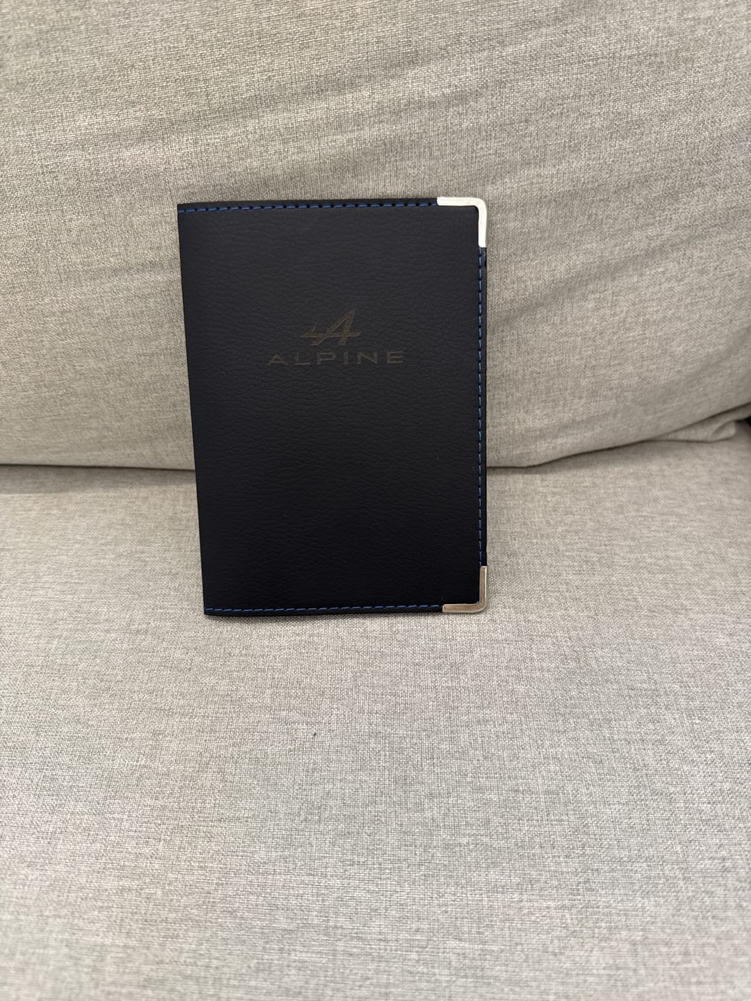 Customer photo review of Porte Carte Grise Alpine