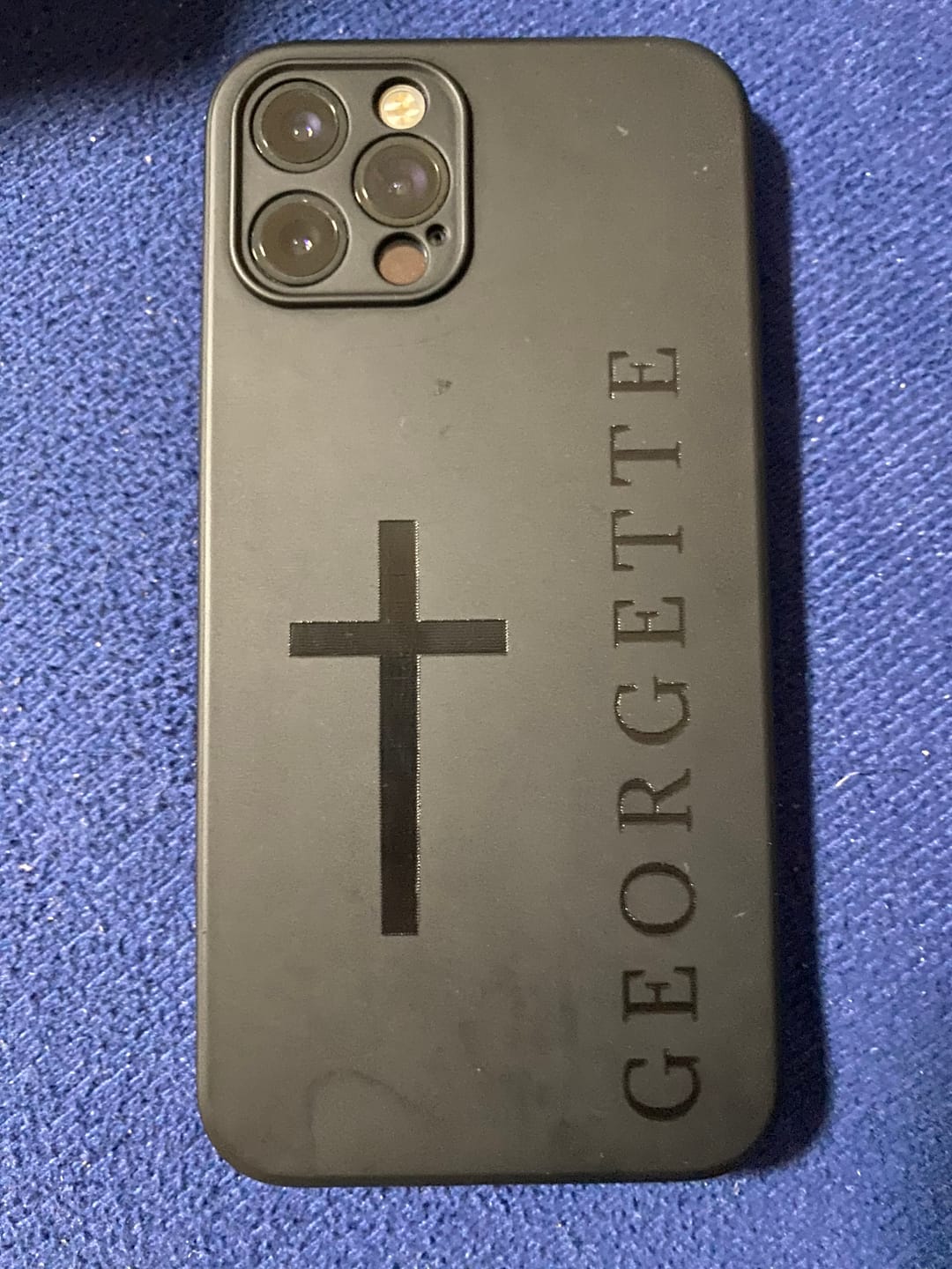 Customer photo review of Selbst Gestalten - Schwarze Hülle Iphone - Gravur