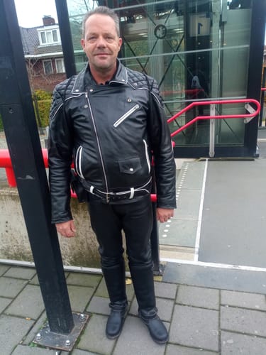 Customer photo review of Men's Classic Leather Jeans Pants