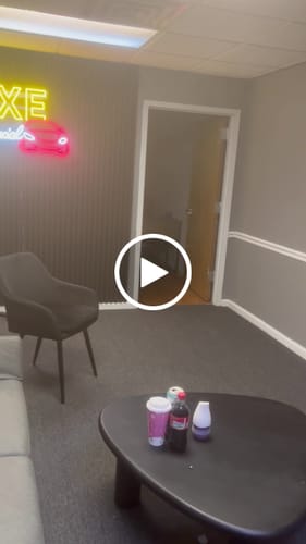 Customer video review of LUXE Auto Financial - Premium Neon Artwork