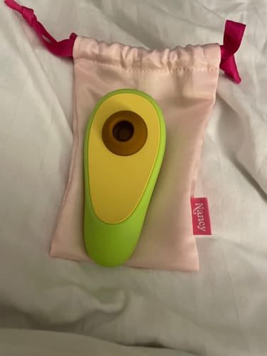 Customer photo review of Avo Clitoral Massager