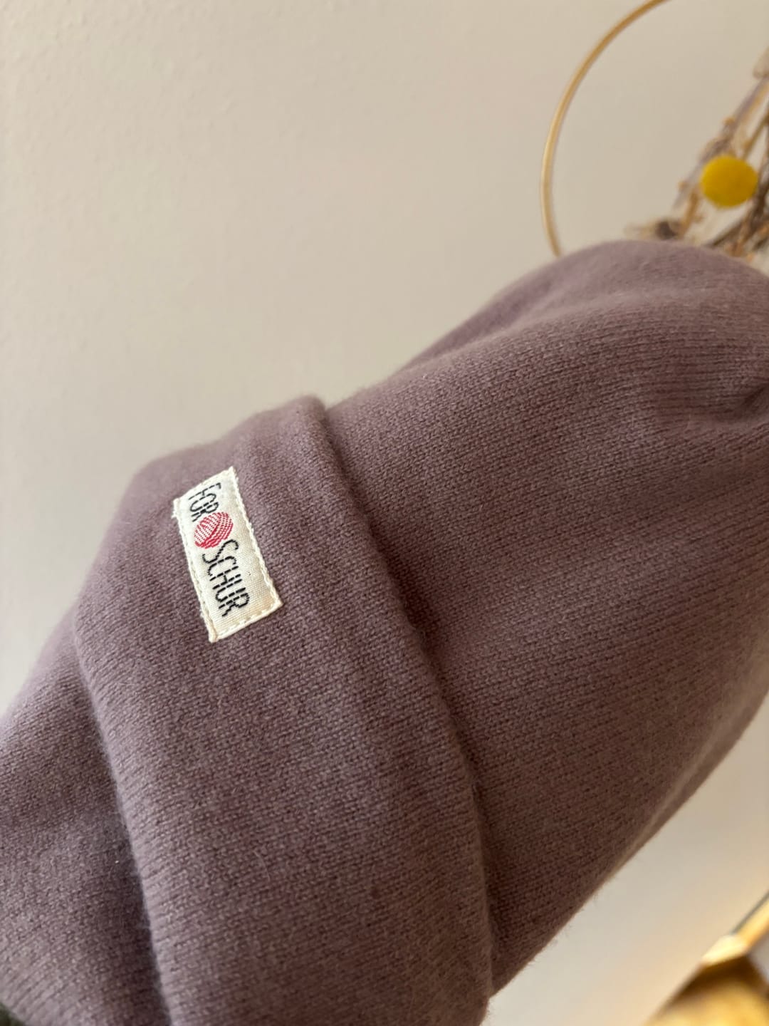 Customer photo review of Upcycling Kaschmir Herrenmütze Lila