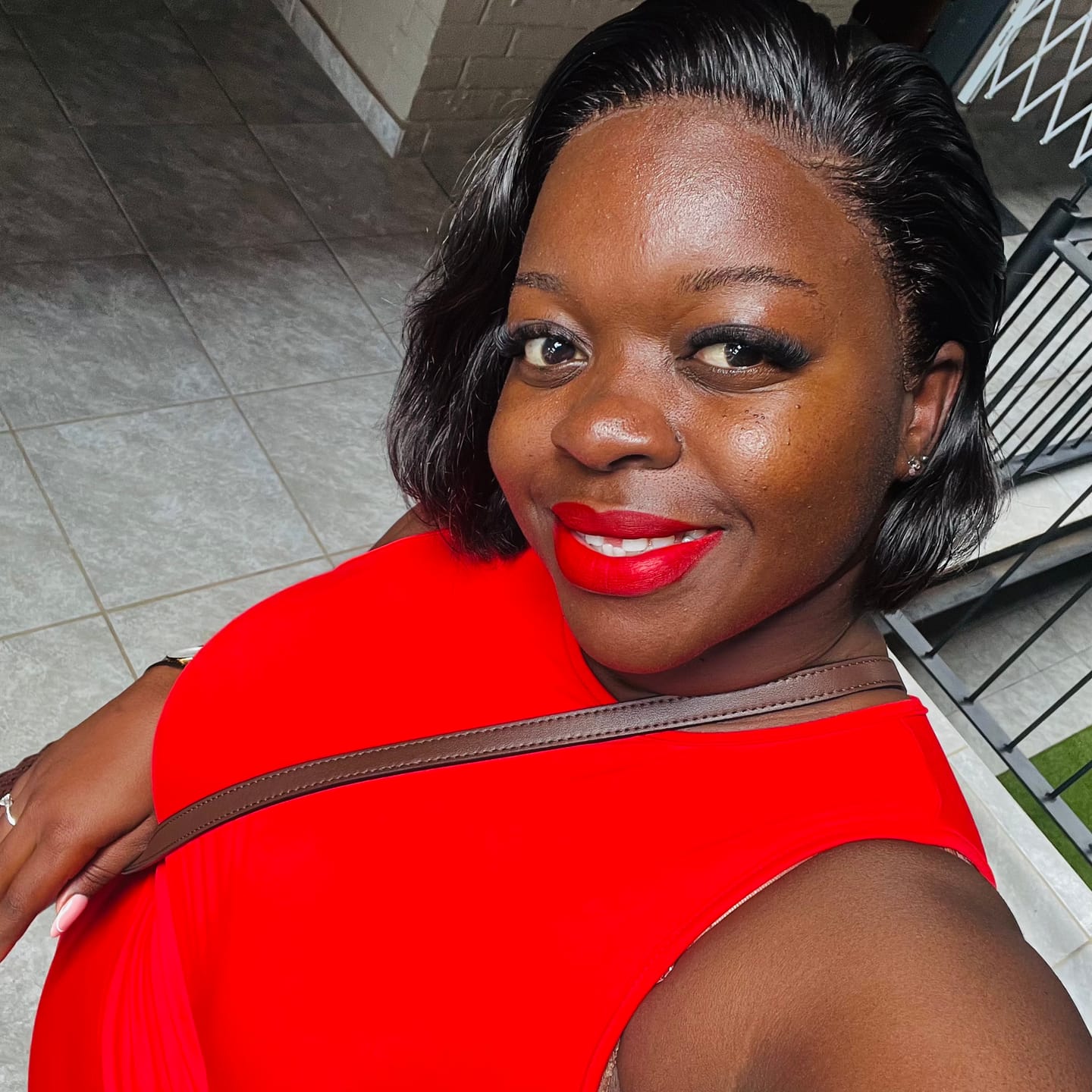 Customer photo review of Double Drawn Full Frontal Human Hair BOB Wig - Stunning and Natural Looking Wig