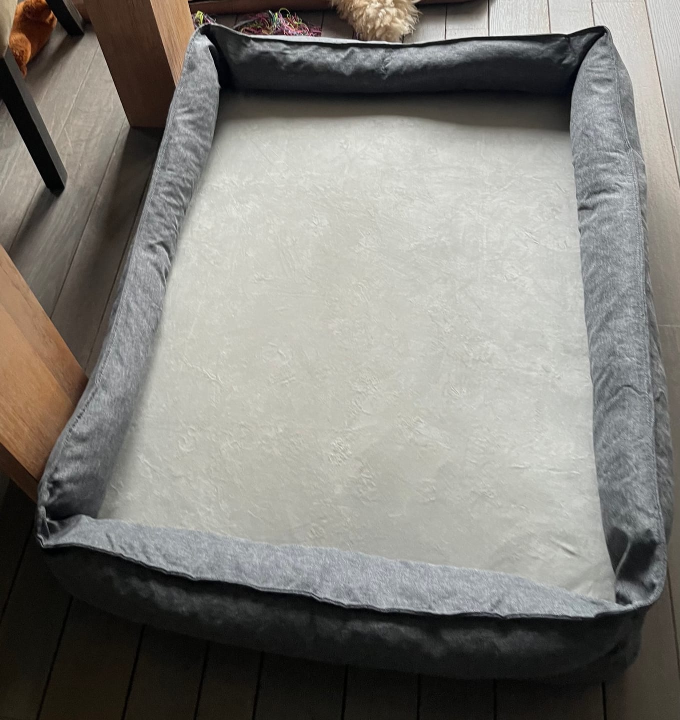 Customer photo review of Pet Perfect Hondenmand - Orthopedisch - Afritsbaar - Grijs