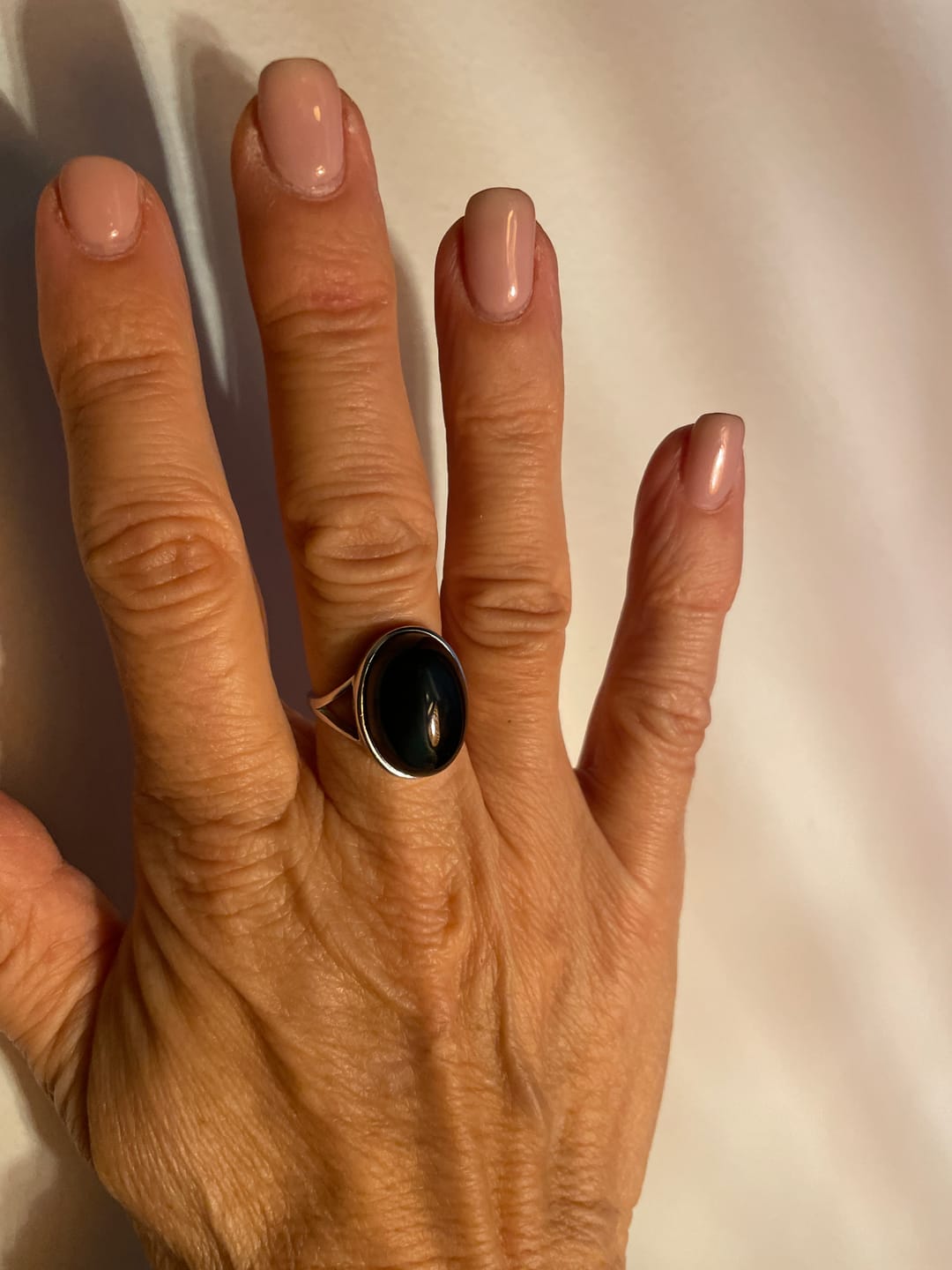 Customer photo review of Bague Ajustable "Guérison de L'Âme" en Obsidienne Œil Céleste & Argent