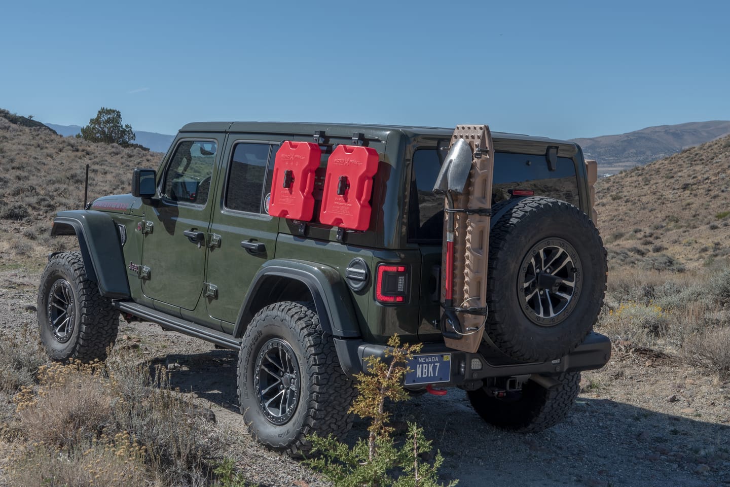 Customer photo review of Pak Rax Kit for the Jeep JL (2018-Current)