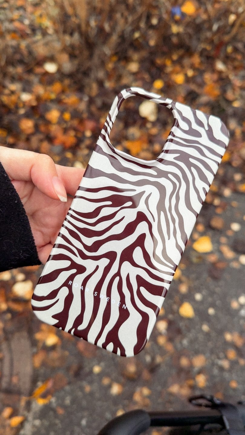 Customer photo review of Mocha - Slim case