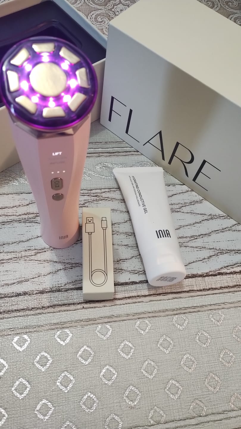 Customer photo review of INIA FLARE Microcurrent Facial Device