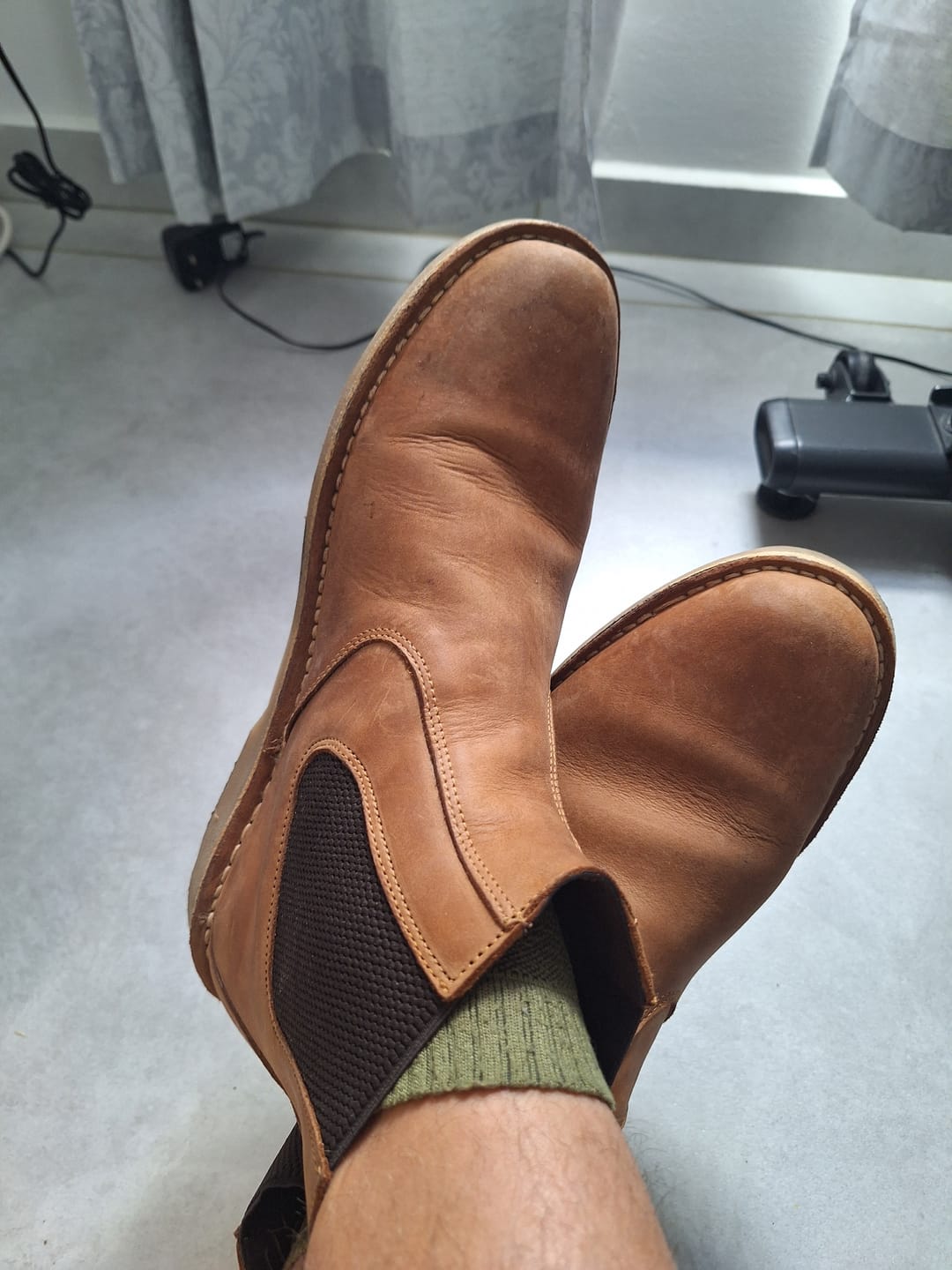 Customer photo review of Mens Chelsea Boot Tan