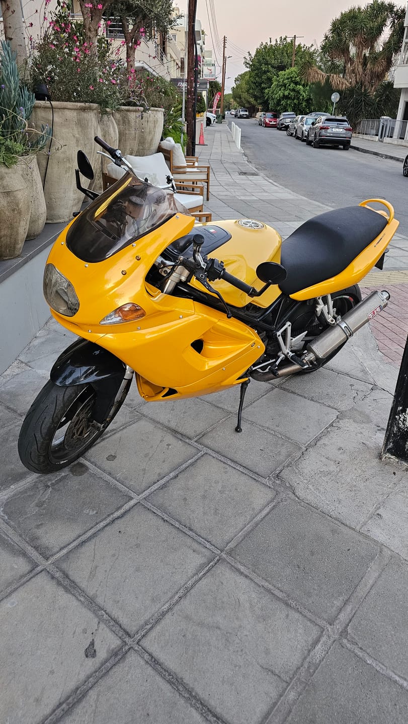 Customer photo review of Glossy Metallic Golden Yellow Vinyl Wrap