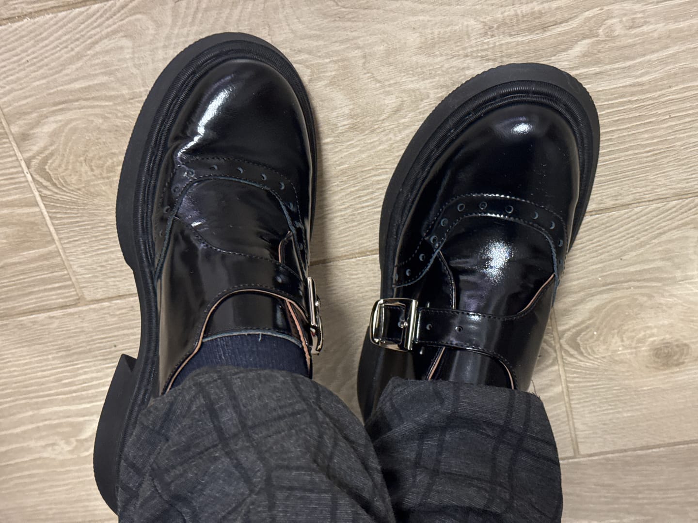 Customer photo review of "Timeless Oxfords in Patent"
