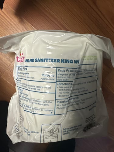Customer photo review of 950ct 8x6" (1 roll / 950 Wipes) -  SAMPLE