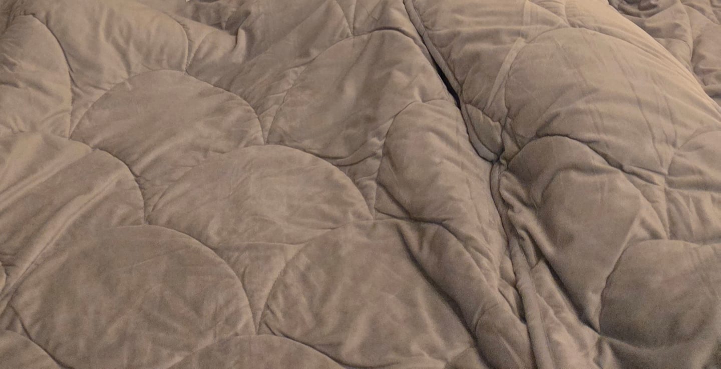 Customer photo review of Dekbed Zonder Overtrek Velvet™ Stone Grey