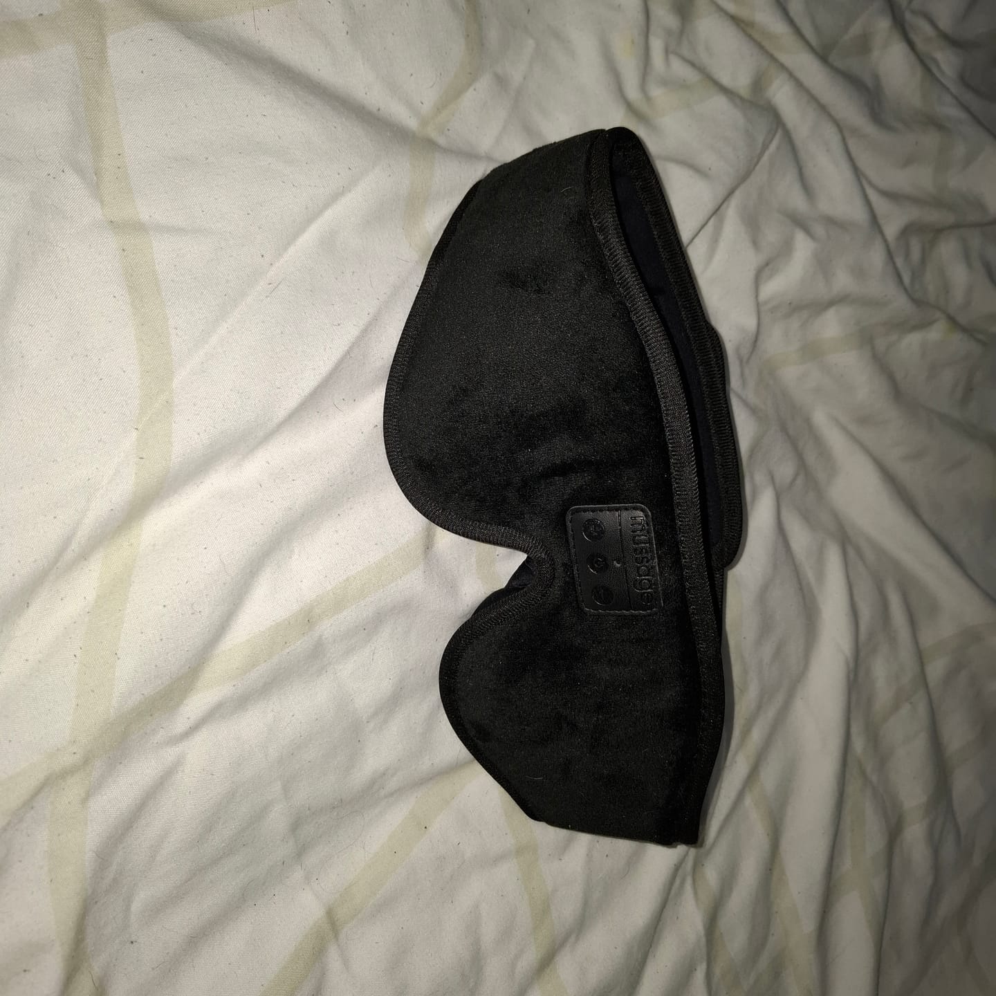 Customer photo review of mussage Sleep Mask With Bluetooth Headphones