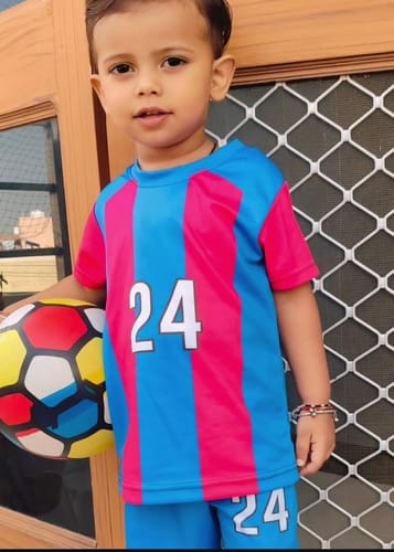 Customer photo review of Kids Jerseys t shirt and Shorts Set