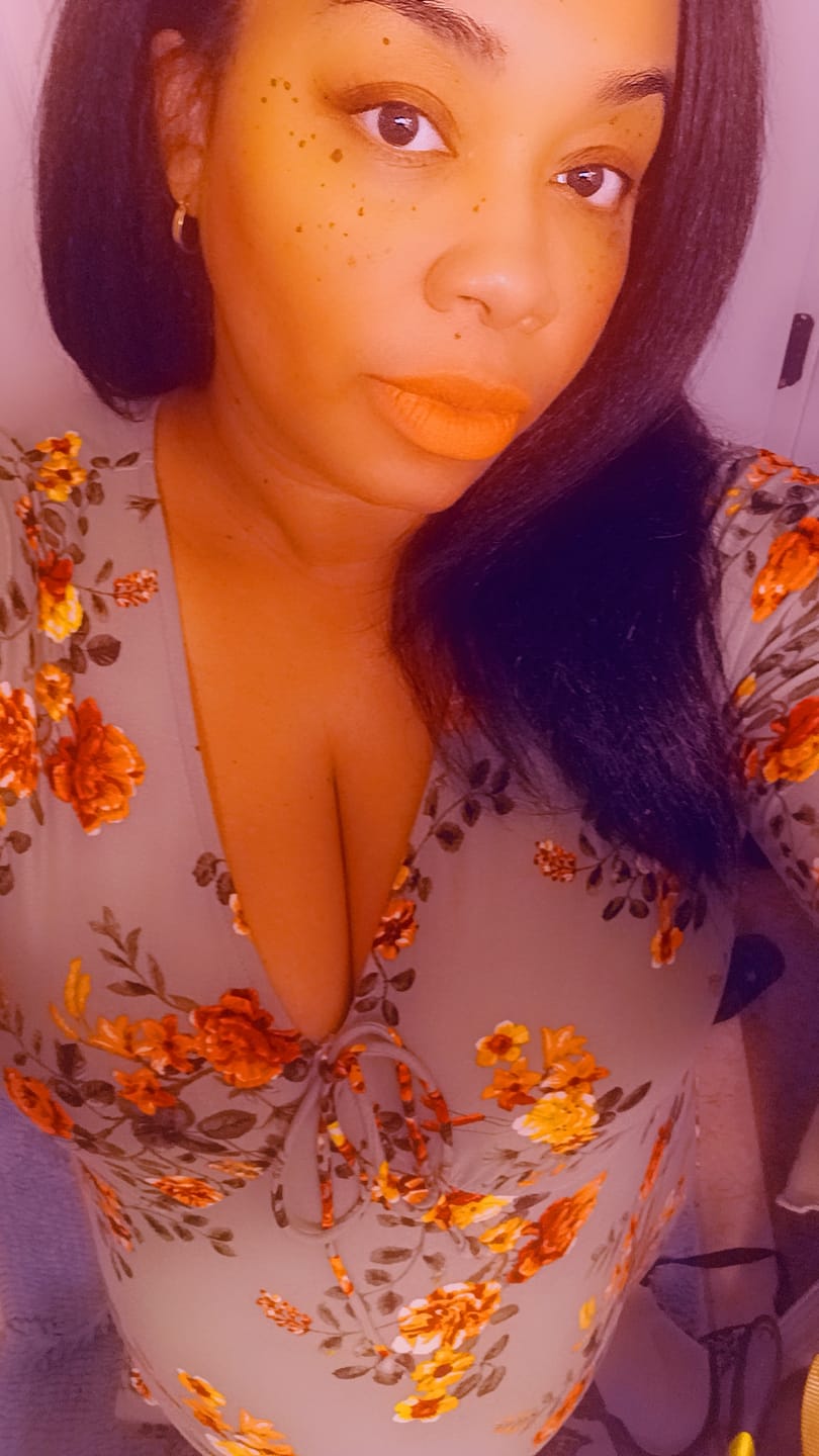Customer photo review of Outre Quick Weave Neesha Half Wig - NEESHA H302