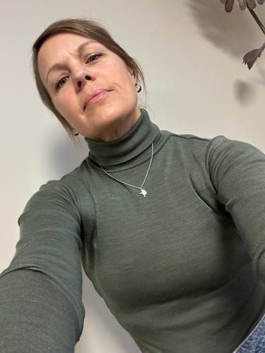 Customer photo review of Peyton Turtleneck - Simply Taupe