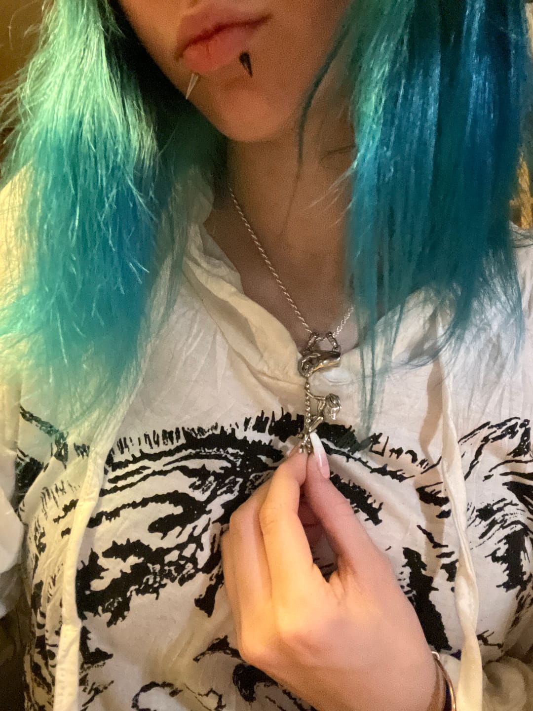Customer photo review of 2.5MM STERLING SILVER ROPE CHAIN