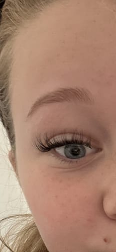 Customer photo review of Lazy Girl Pre-Glued Lashes - Radiance