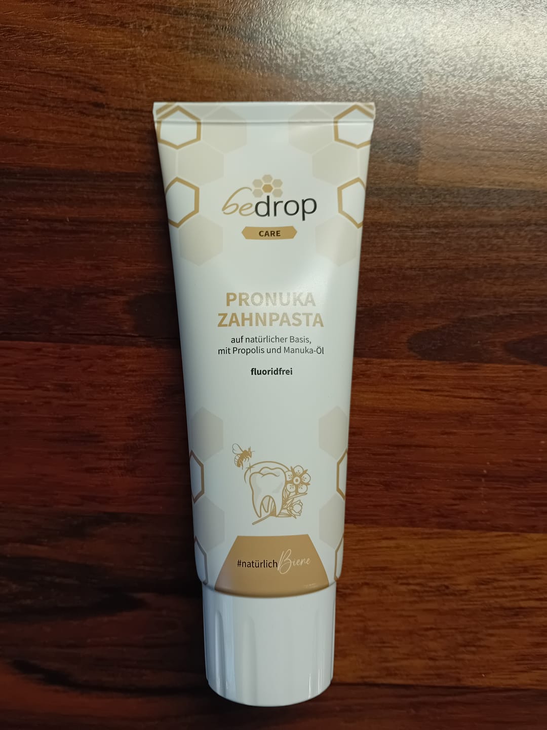 Customer photo review of Pronuka Zahnpasta mit Propolis und Manuka-Öl