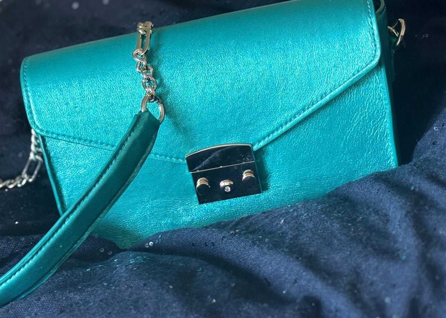Customer photo review of DIY-Box: The Ultimate Crossbody