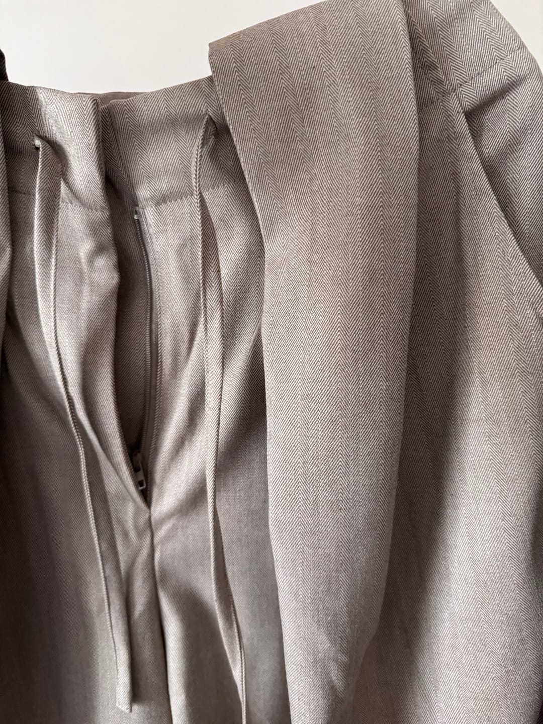 Customer photo review of Tate Wool-Blended Barrel Pleated Pants