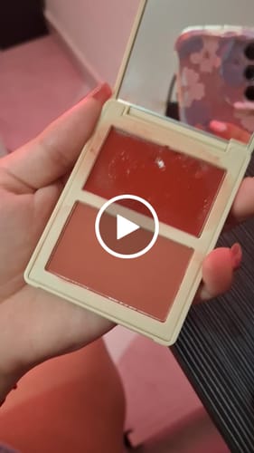 Customer video review of RUBOR EN DÚO ALLURE CREMA Y POLVO COMPACTO