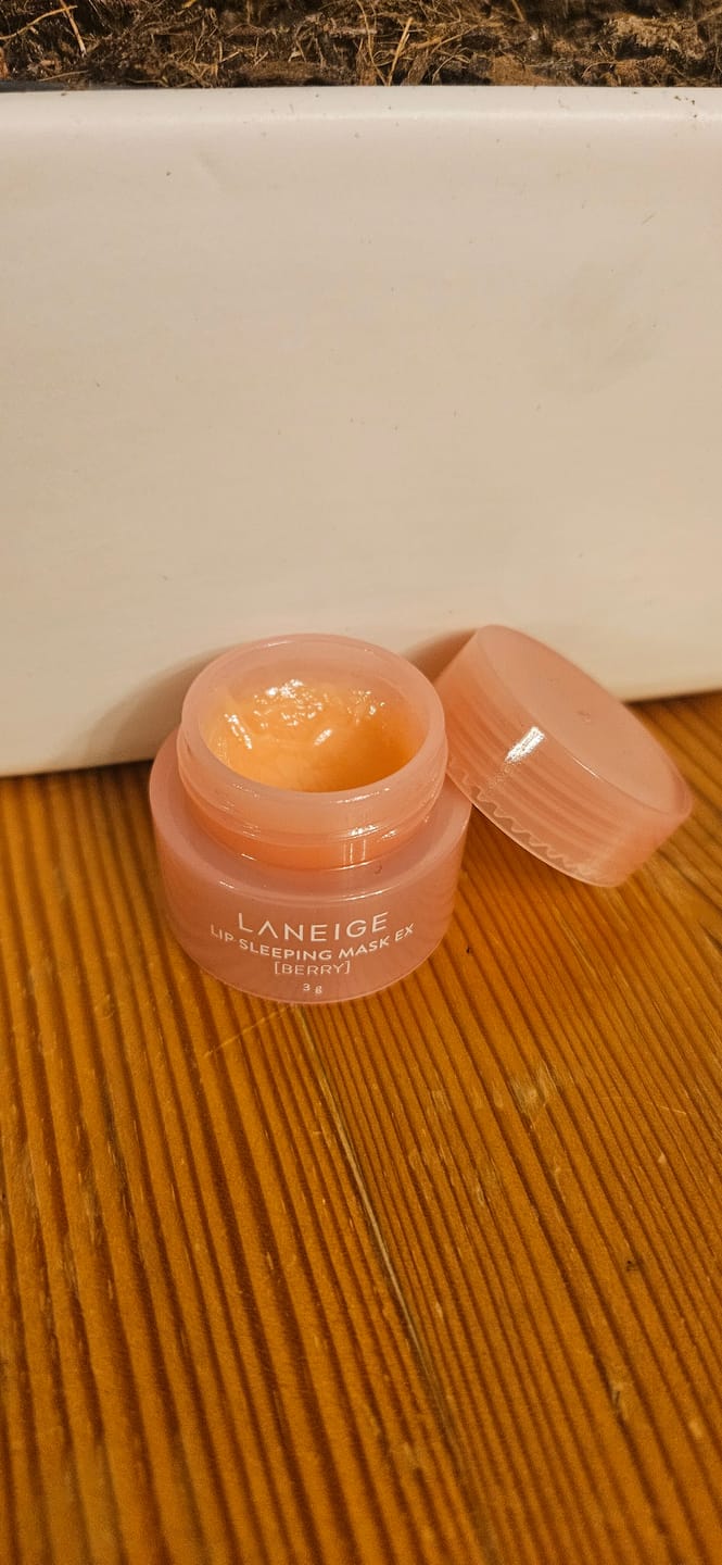 Customer photo review of Nakts maska lūpām LANEIGE Lip Sleeping Mask EX Berry