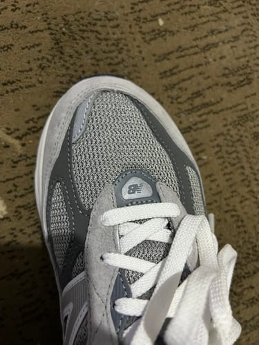 Customer photo review of New Balance 990v6 Grey Junior GC990GL6