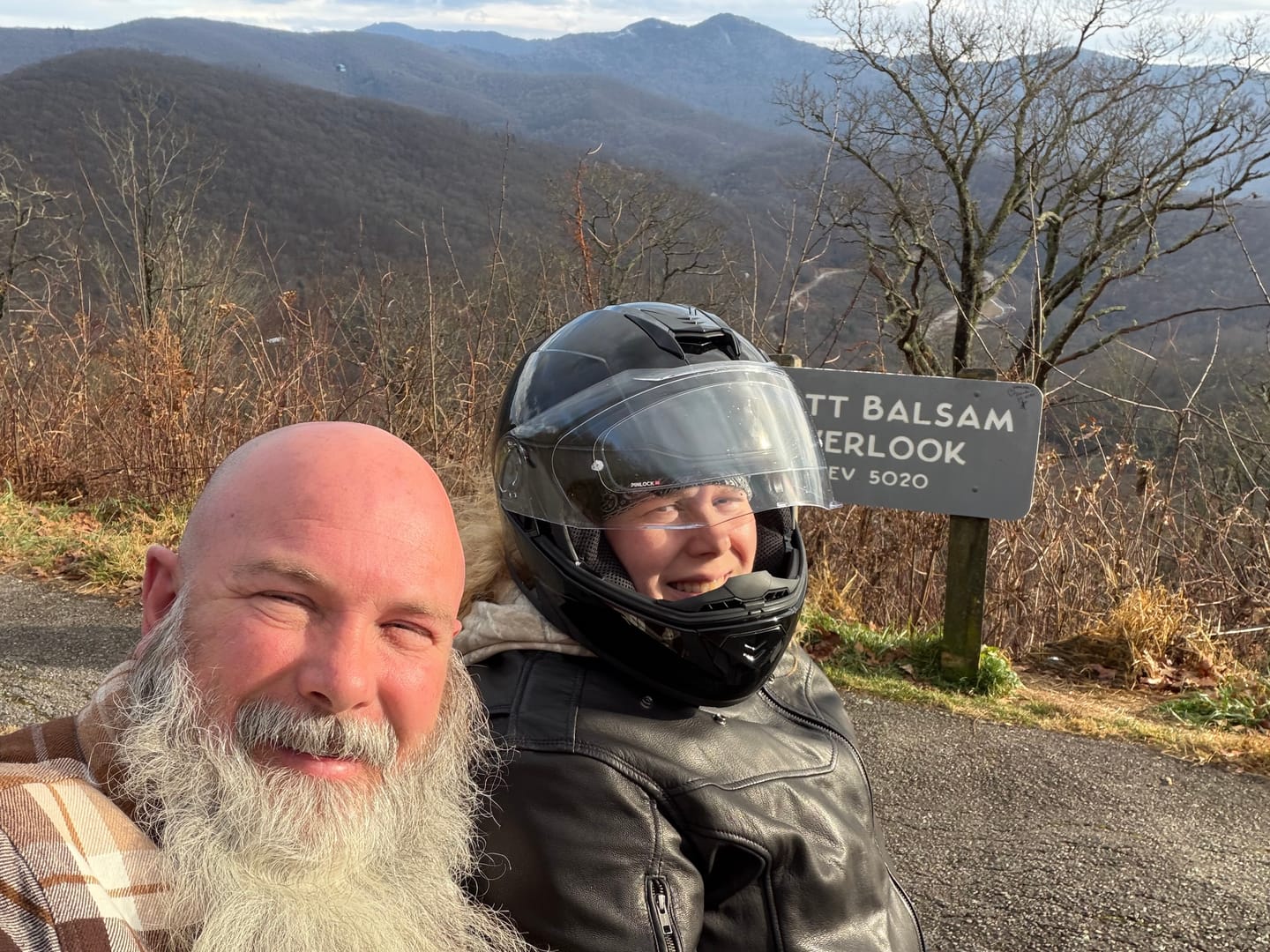 Customer photo review of Daytona Glide Modular Motorcycle Helmet - DOT Approved, Bluetooth Ready, Dual Visor, Men/Women/Youth - Hi-Gloss Black
