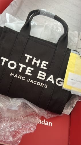 Customer photo review of Marc Jacobs Women's The Canvas Small Tote Bag Black - Hemen Kargoda