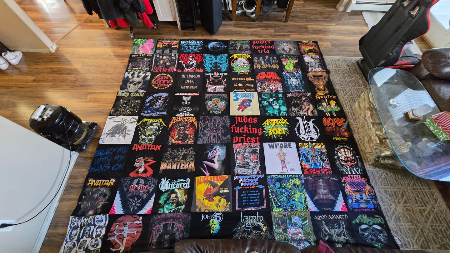 Customer photo review of Double Sided T-Shirt Quilt from Project Repat