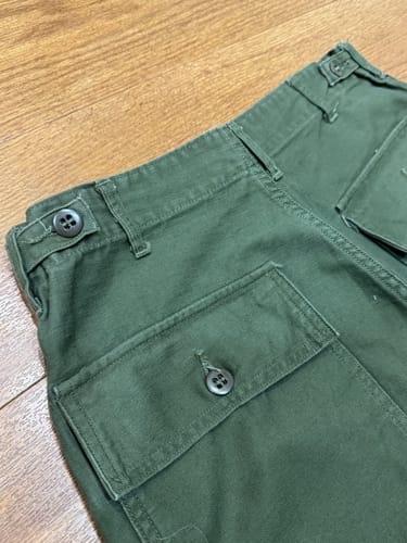 Customer photo review of Vintage 1980s Military OG-107 Sateen Fatigue Pants Men's Small 30 x 30